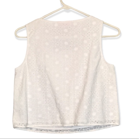 Lilly Pulitzer Daisy Eyelet Crop Top Resort White - Picture 10 of 10